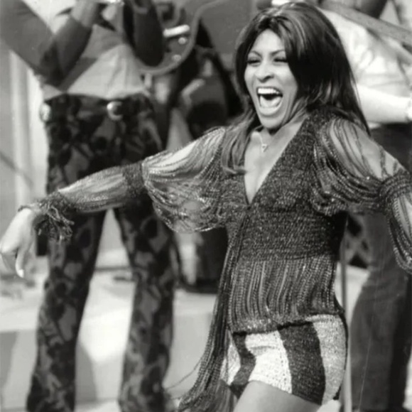 Hand Crocheted Lurex and Metal Chain Cardigan Tina Turner 1970 - Picture 1 of 8